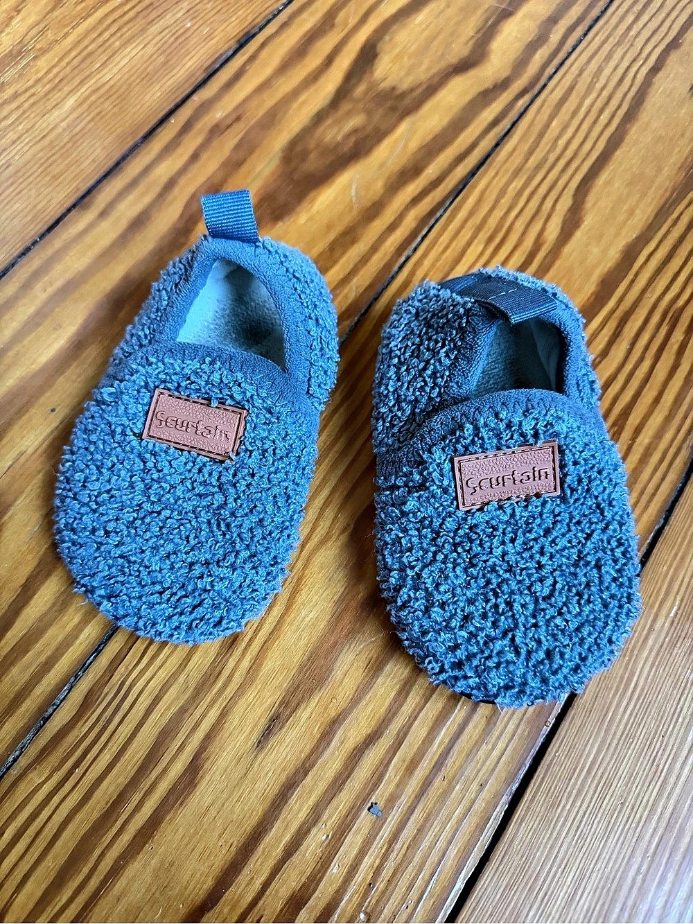 Gray Plush Boucle Slippers Like New